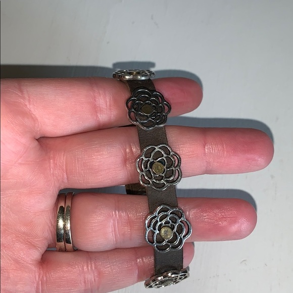 Jewelry - Leather Wrap Bracelet w/Silver Jewelry